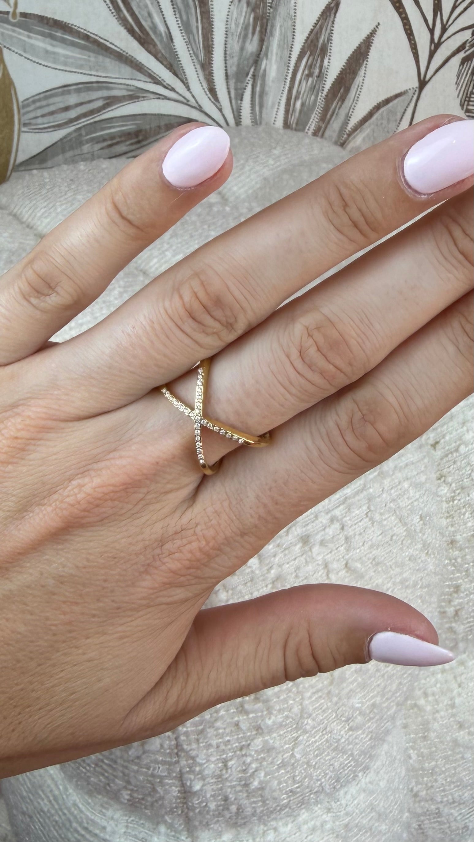 Anillo cruzado