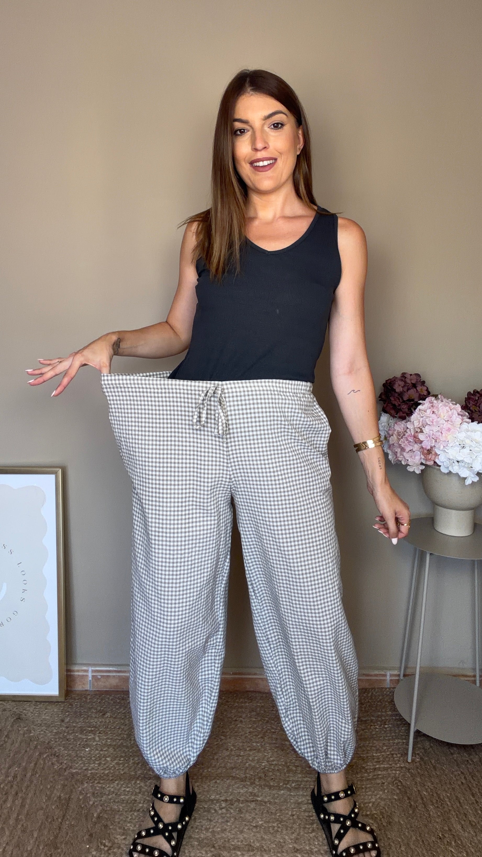 Pantalón Vichy gris
