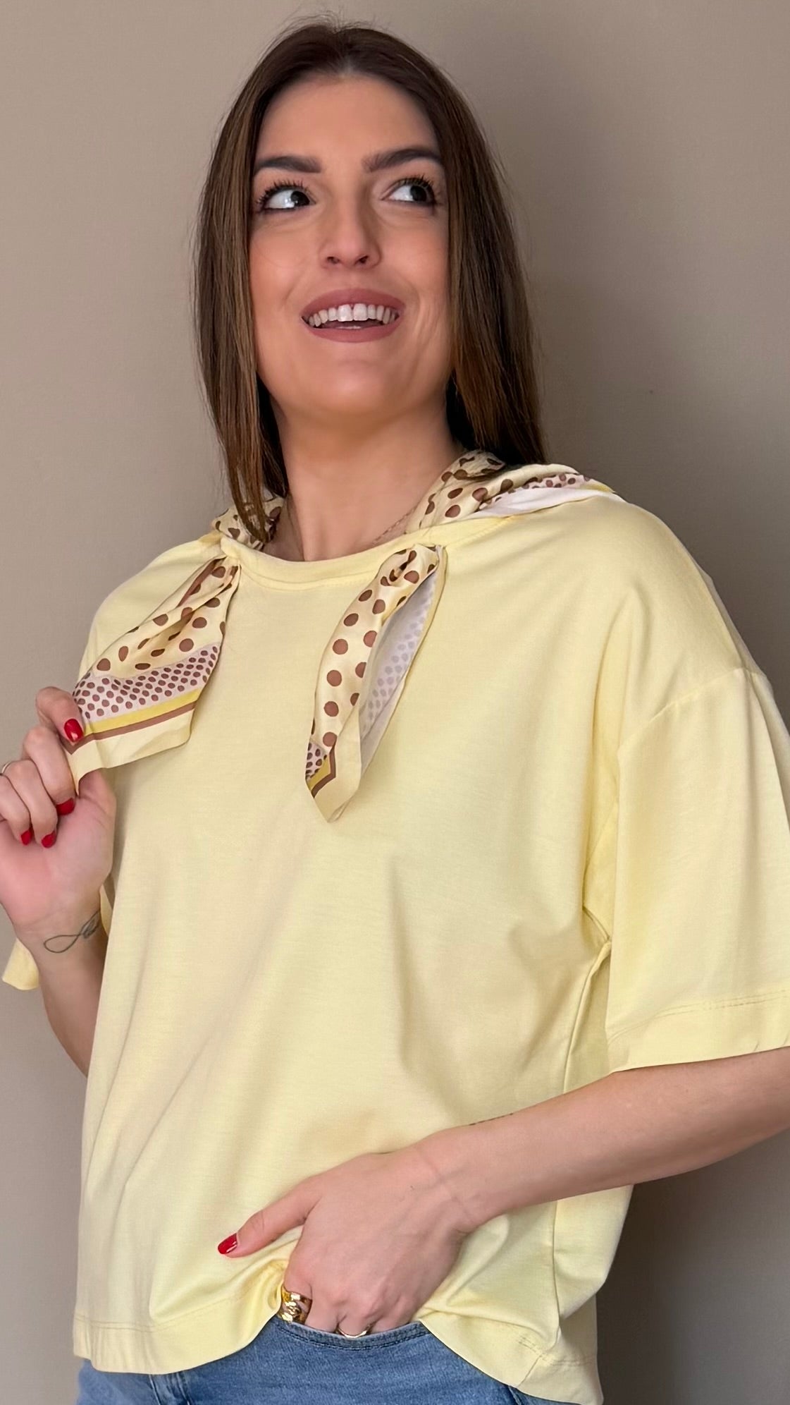 Camiseta Pañuelo amarilla