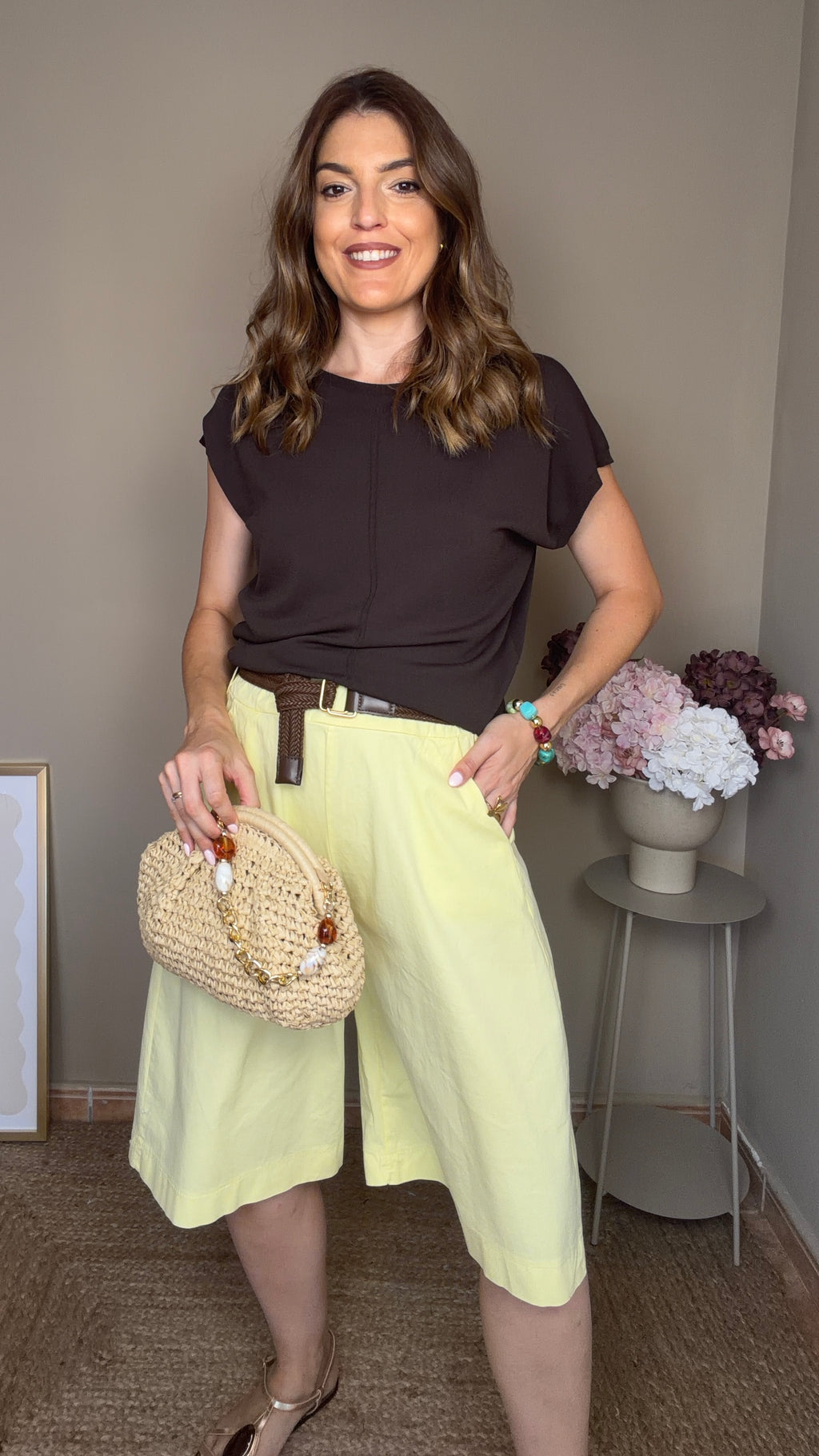 Pantalón Corto amarillo