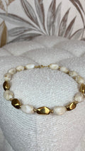 Collar piedras blanco y dorado